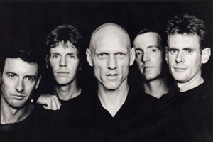 Beds Are Burning (Leichte/mittlere Stufe) (Midnight Oil) - Noten für  Schlagzeug